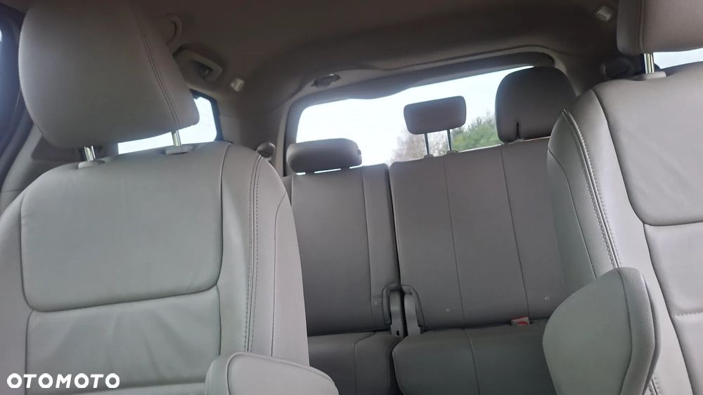 Toyota Sienna 3.5 XLE AWD - 9