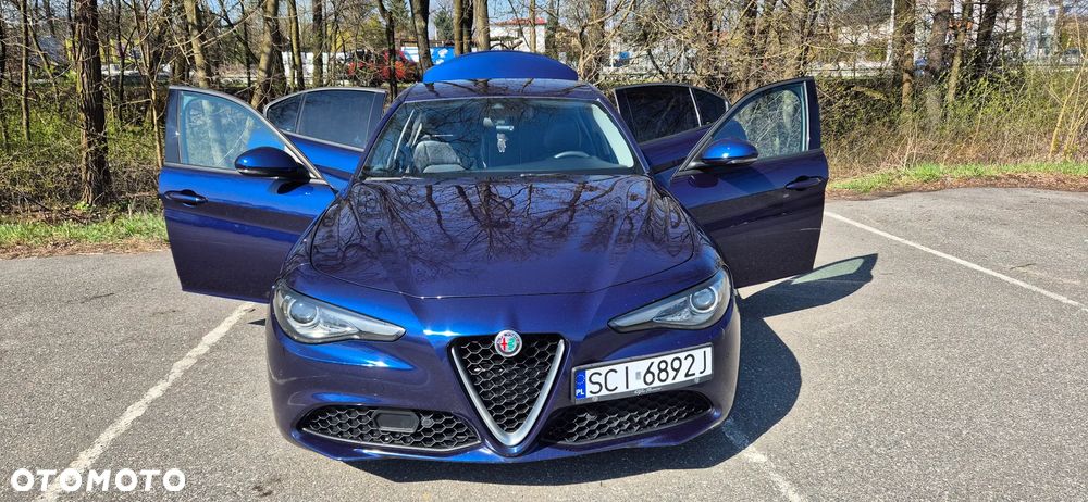 Alfa Romeo Giulia 2.2 AT8 - 17