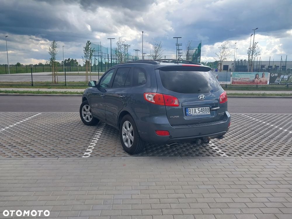 Hyundai Santa Fe - 4
