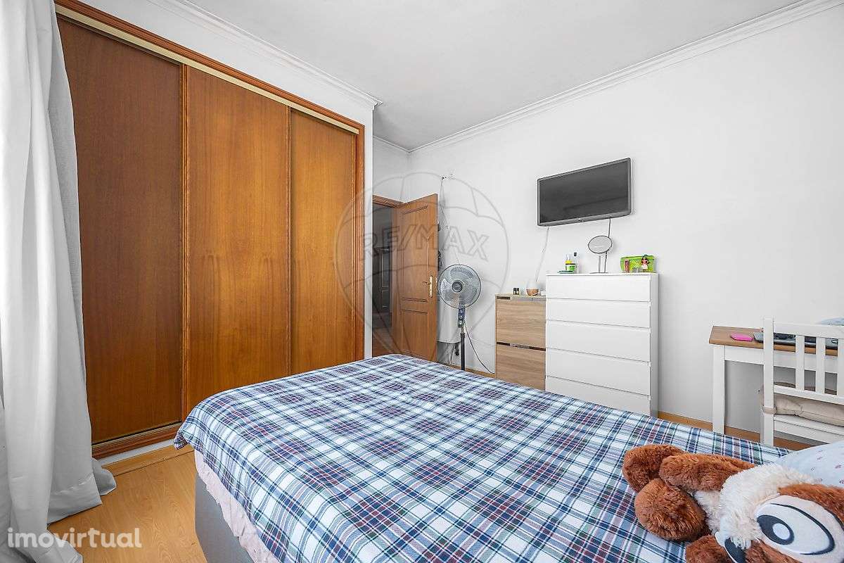 Moradia T6 para venda - Grande imagem: 3/32