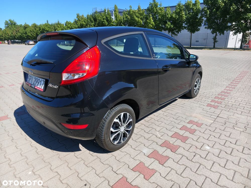 Ford Fiesta 1.25 Champions Edition - 16