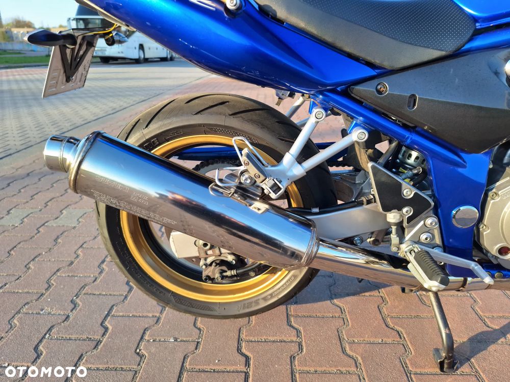 Suzuki Bandit - 19