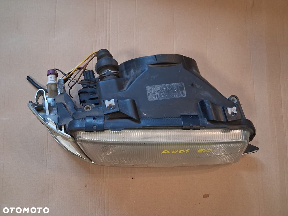 Lampa przód AUDI 80  prawa ORYGINAŁ - 4