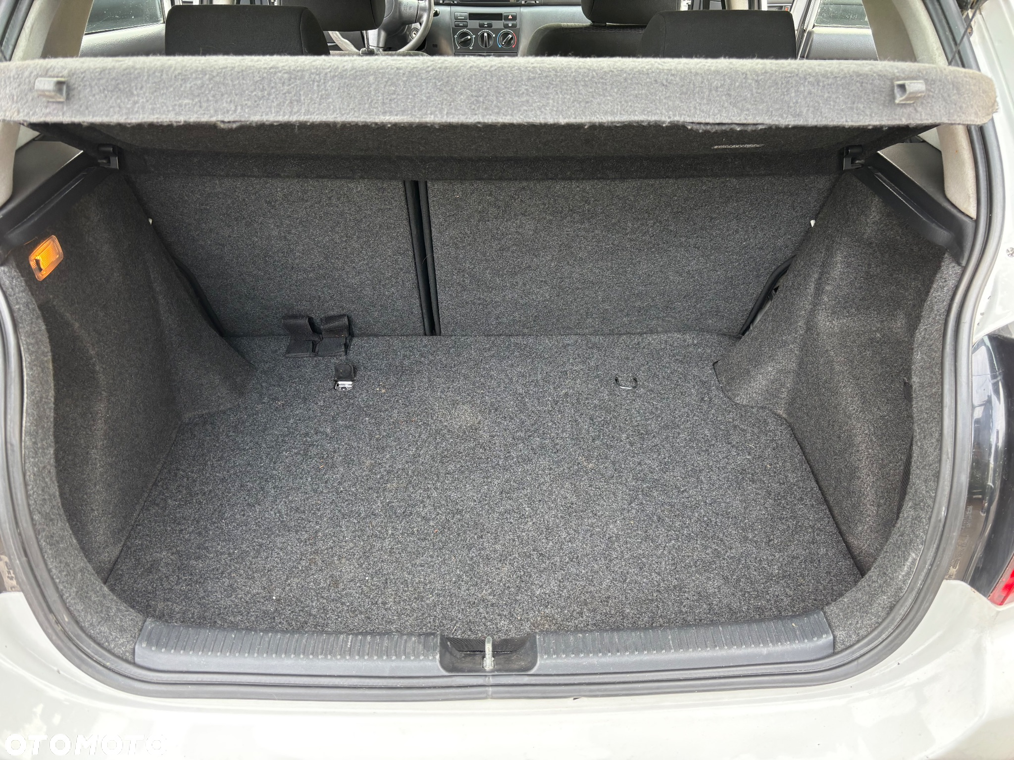 Toyota Corolla 1.4 D-4D Luna - 9