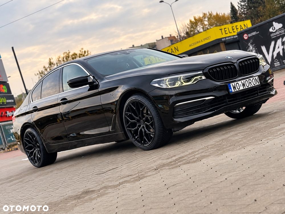 BMW 520I