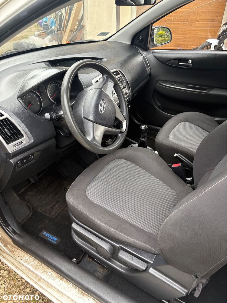 Hyundai i20 1.2 Classic - 6