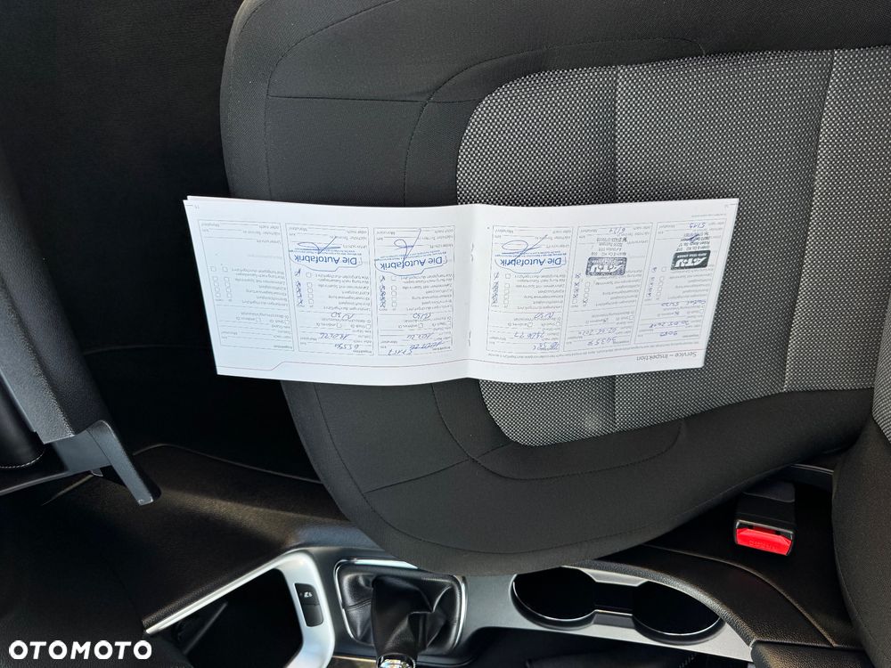 Kia Ceed 1.4 CVVT ISG Dream Team Edition - 40
