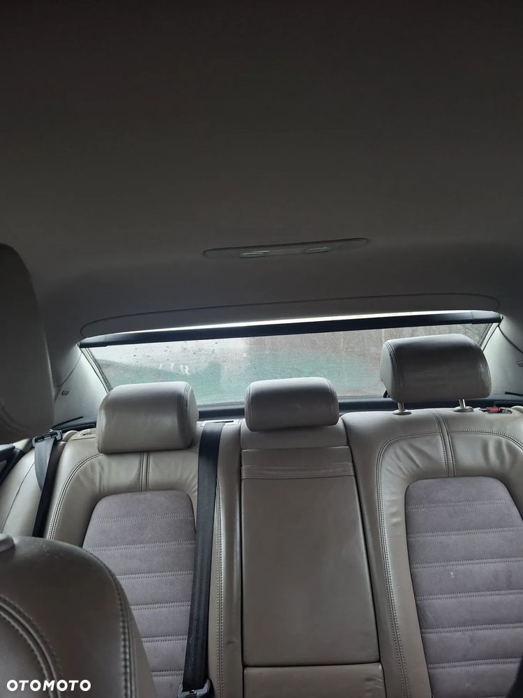 Volkswagen Passat 2.0 FSI Individual - 10