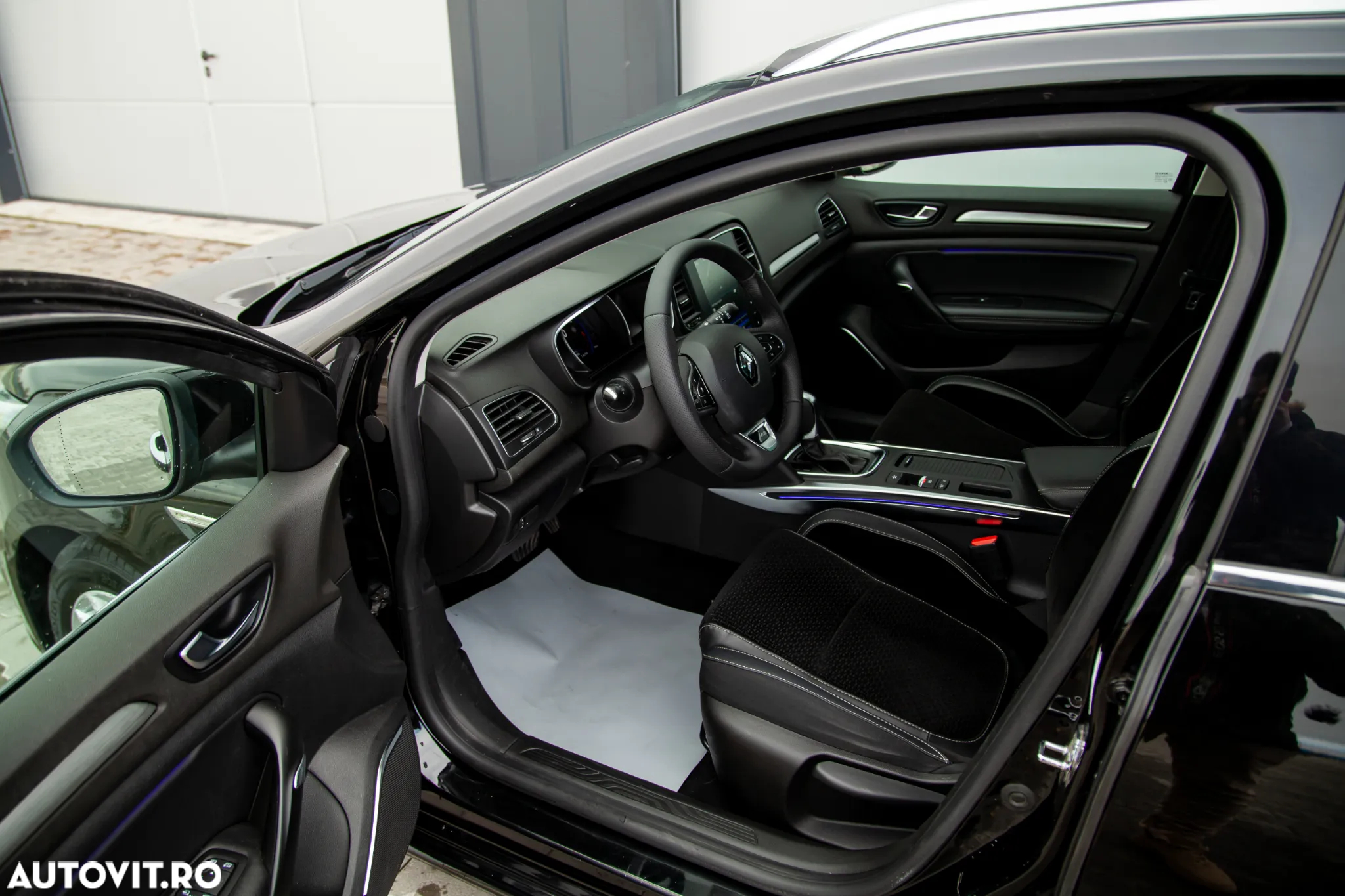 Renault Megane ENERGY dCi 110 EDC INTENS - 9