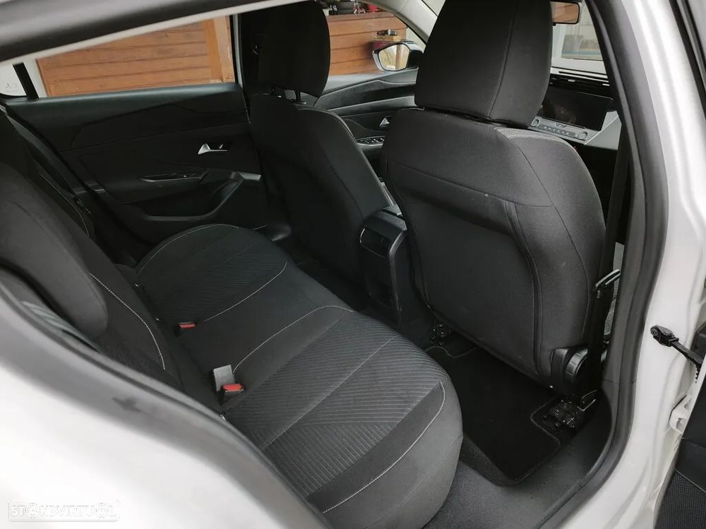 Peugeot 308 - 15