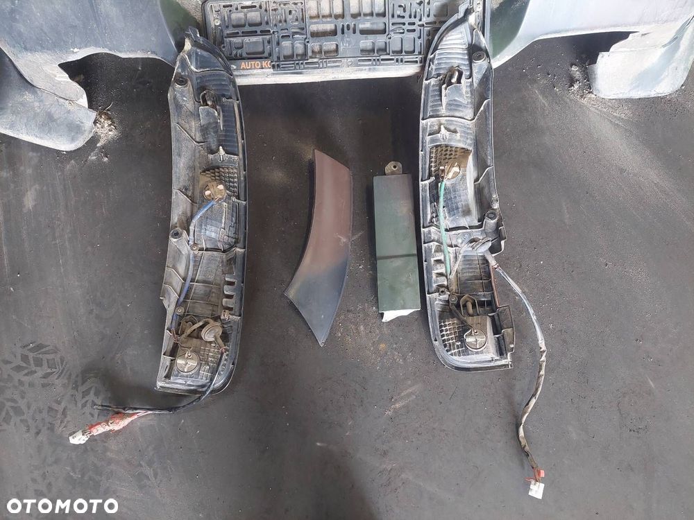 KOMPLETNY TYŁ KLAPA BAGAŻNIKA ZDERZAK TYŁ LAMPY DAIHATSU TERIOS I MORO - 3