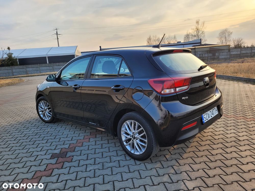 Kia Rio 1.2 XL Business Line - 11