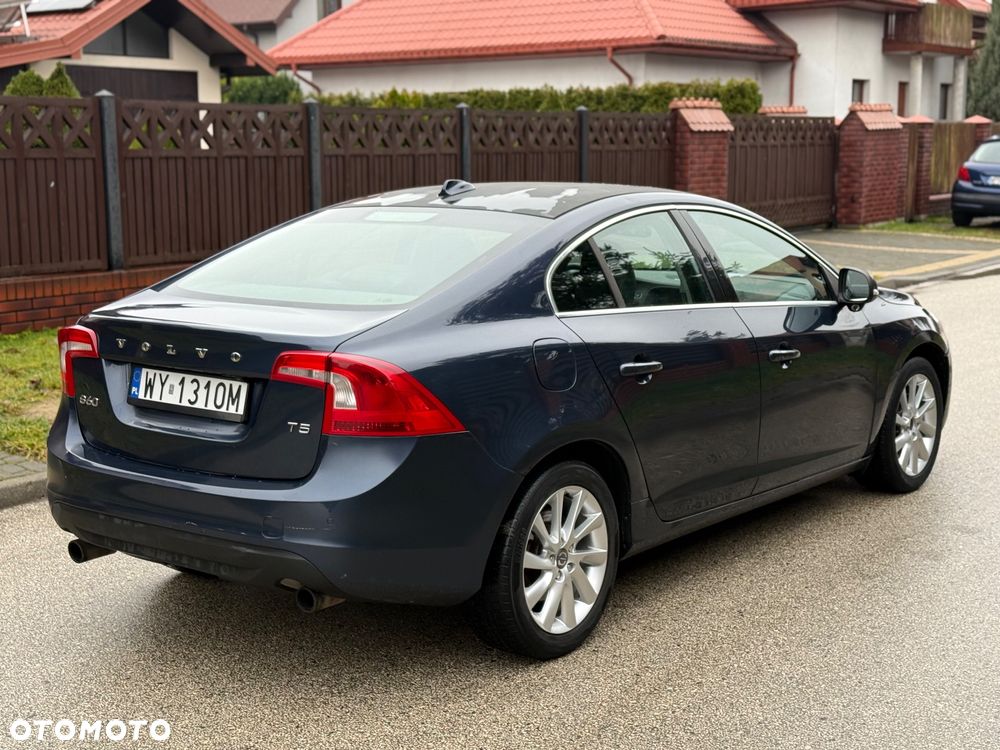 Volvo S60 2.5 T5 - 5