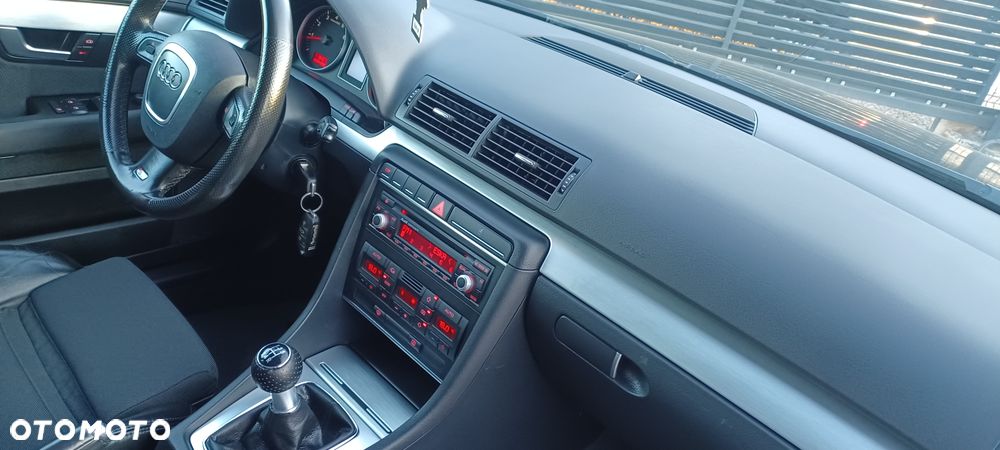 Audi A4 Avant 1.8 T - 24