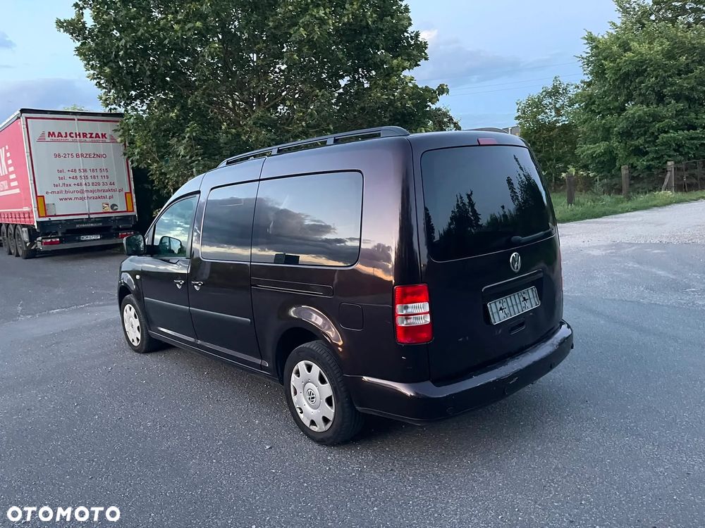 Volkswagen Caddy Maxi Comfortline BMT - 8