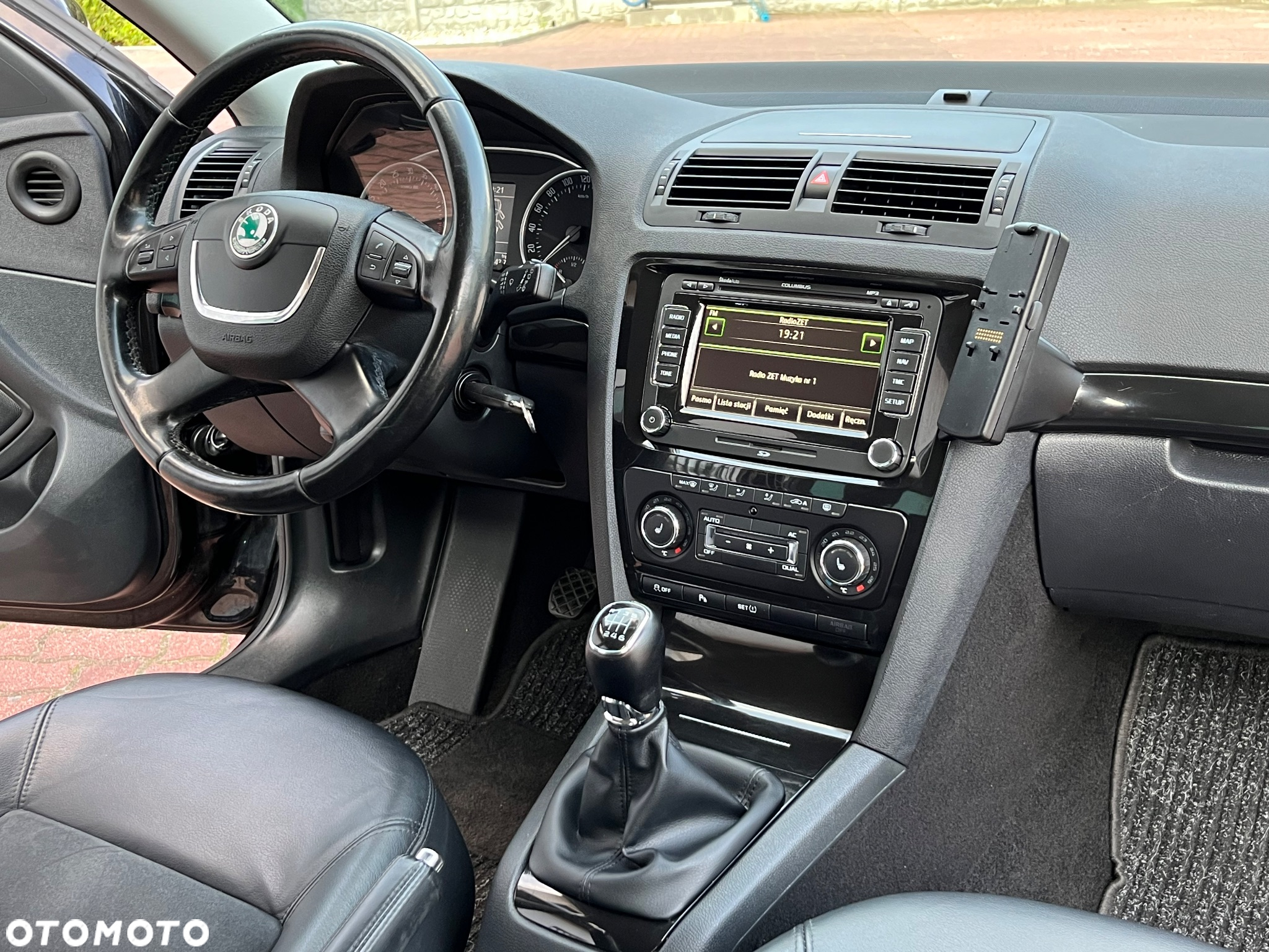 Skoda Octavia 2.0 TDI DPF Laurin & Klement - 37