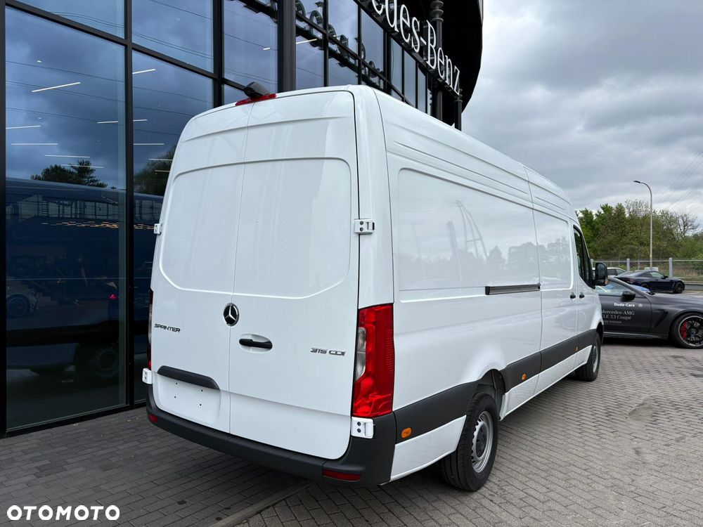 Mercedes-Benz Sprinter - 6