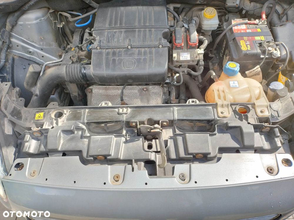 Fiat Grande Punto - 11