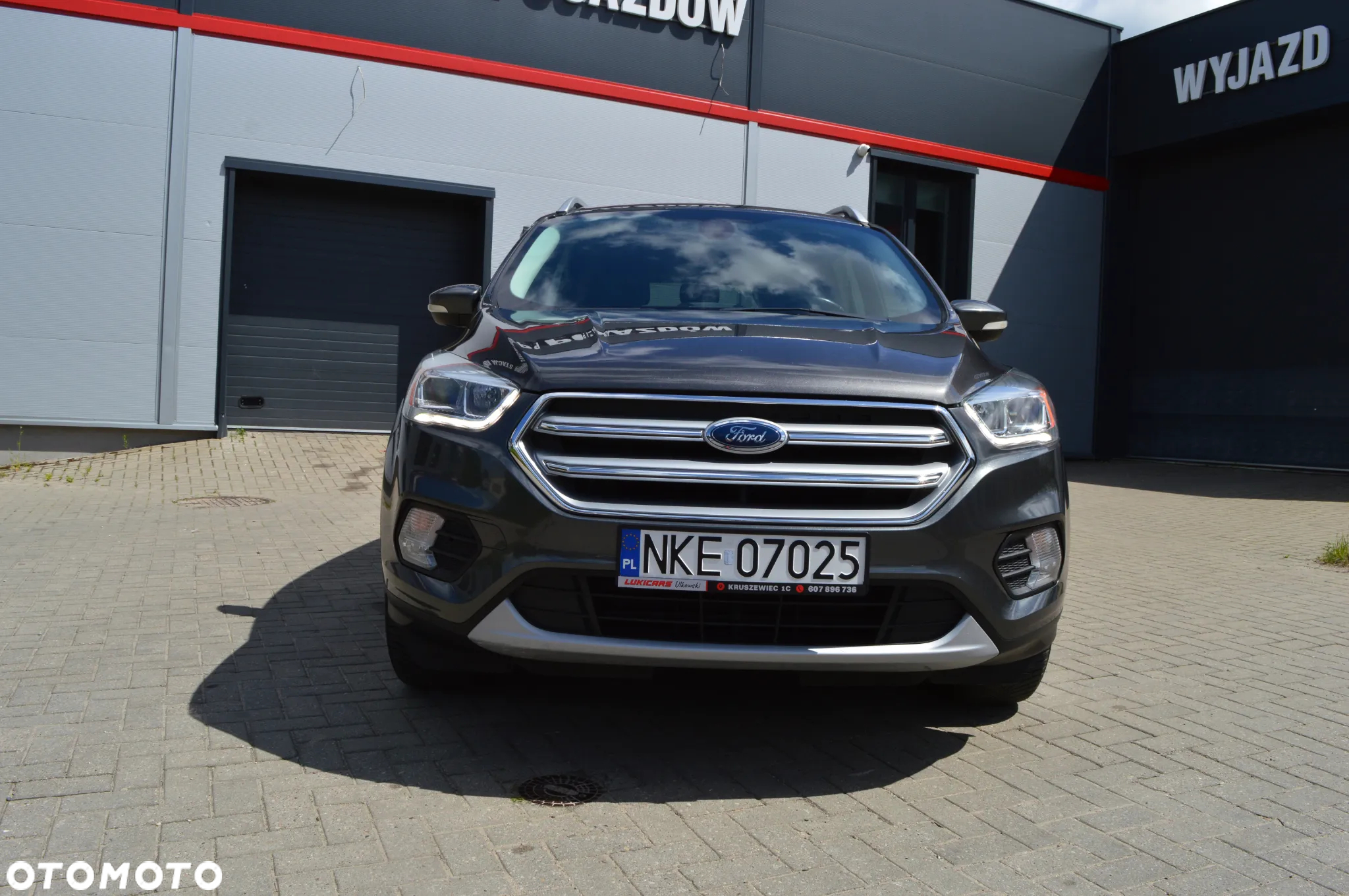 Ford Kuga 2.0 TDCi 2x4 Titanium - 10