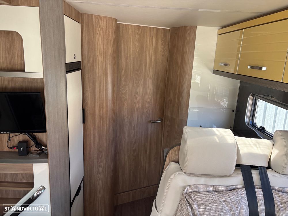 Burstner Aviano Aviano 727 cama central - 45