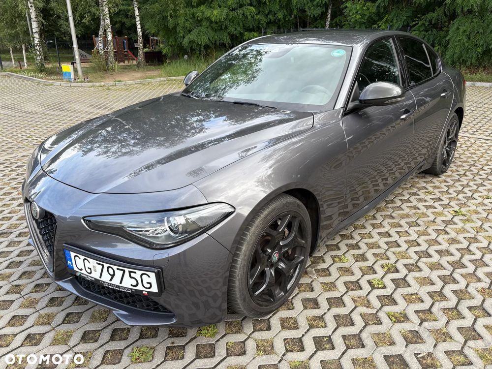 Alfa Romeo Giulia 2.2 AT8 Super - 1