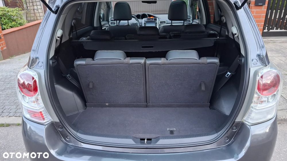 Toyota Verso 1.6 D-4D Prestige 7os EU6 - 34