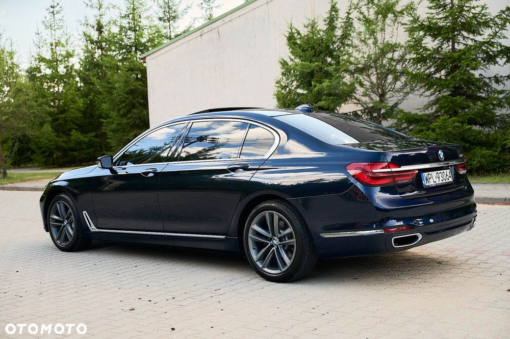 BMW Seria 7 740Li - 7