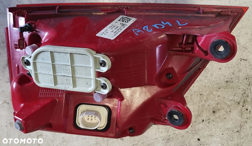 AUDI A8 D4 14r LONG LAMPA LEWA TYLNA TYŁ 4H0945095A - 3