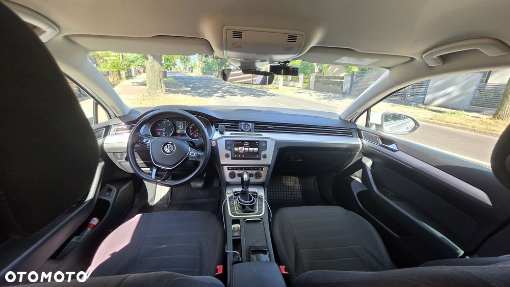 Volkswagen Passat 2.0 TDI (BlueMotion Technology) DSG Comfortline - 8