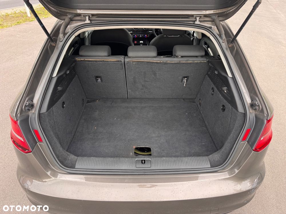 Audi A3 Sportback 1.6 TDI clean diesel Ambiente - 14
