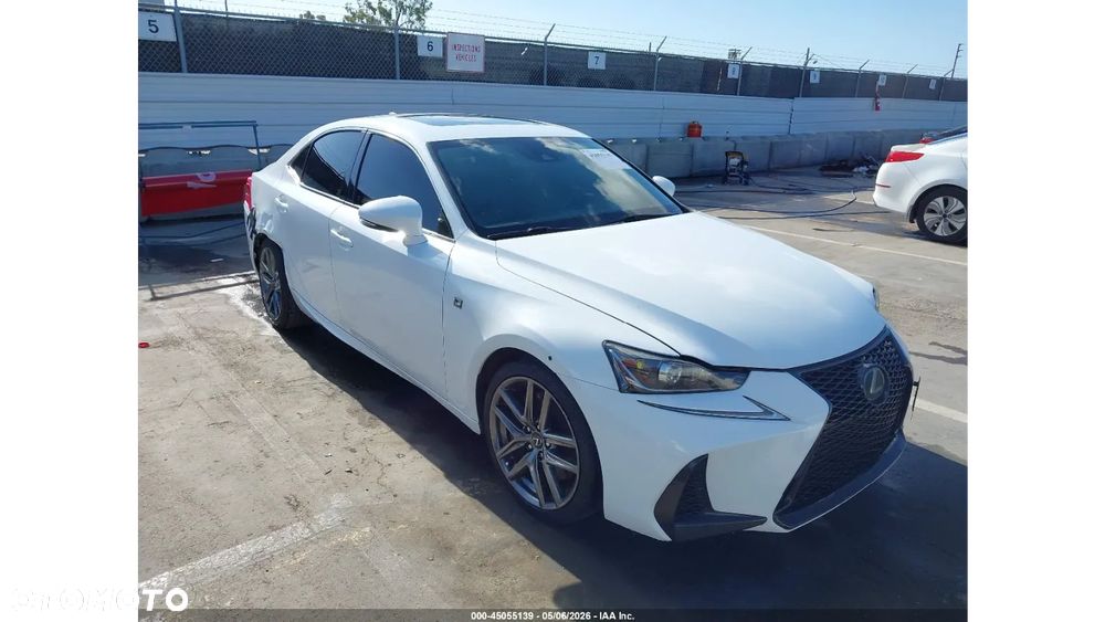 Lexus IS 200t F Sport - 2