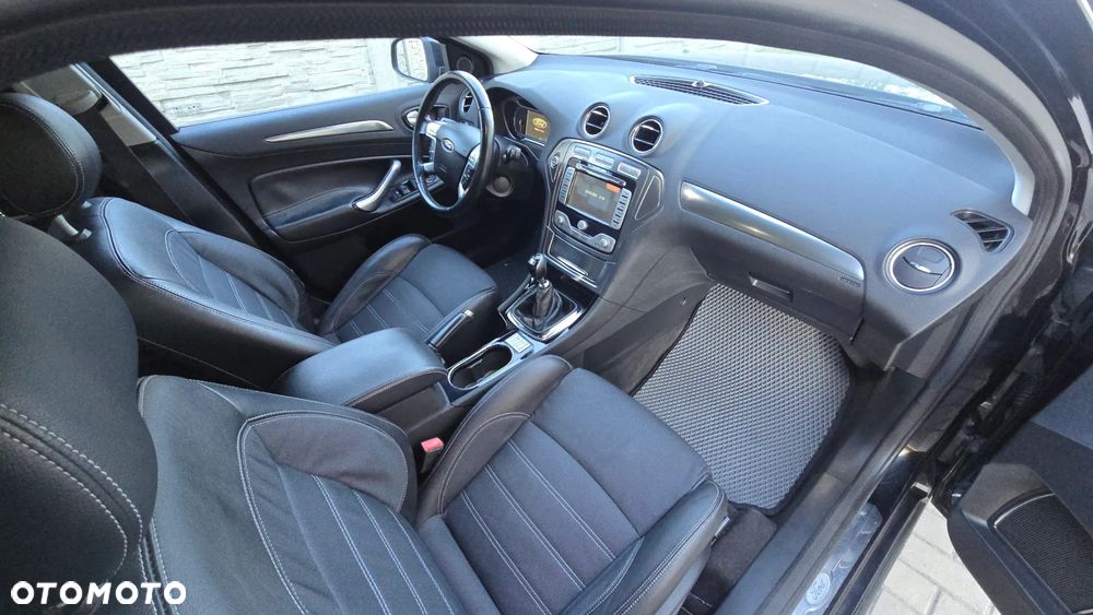 Ford Mondeo 2.5 Titanium - 20