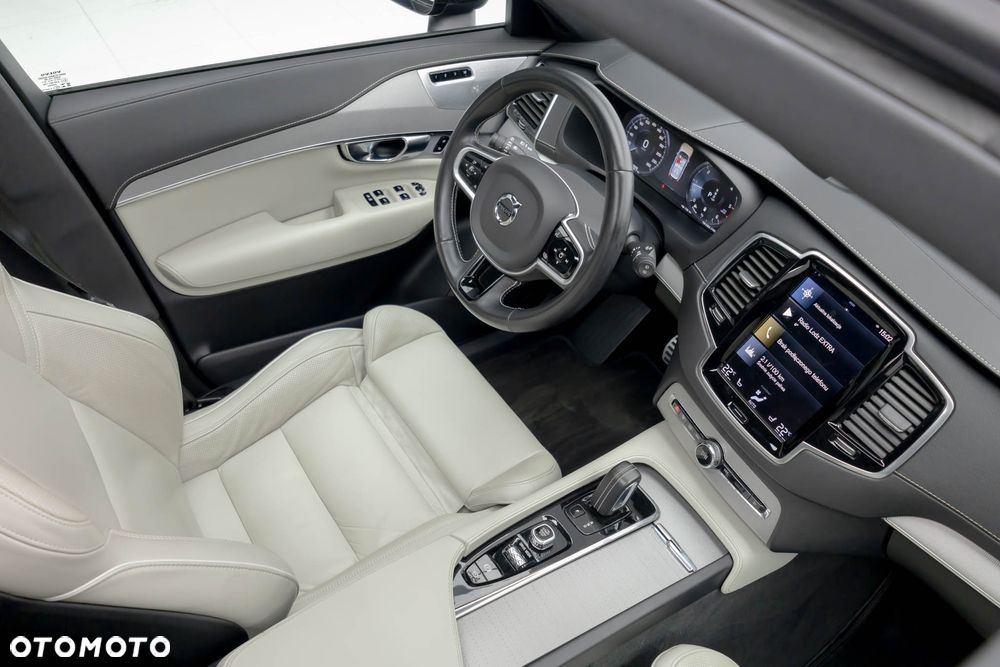 Volvo XC 90 B5 D AWD Geartronic RDesign - 28