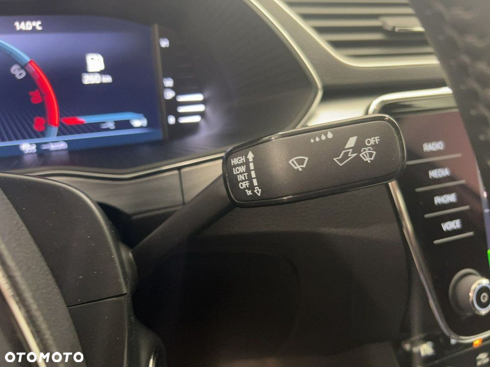 Skoda Superb 2.0 TSI Ambition DSG - 24