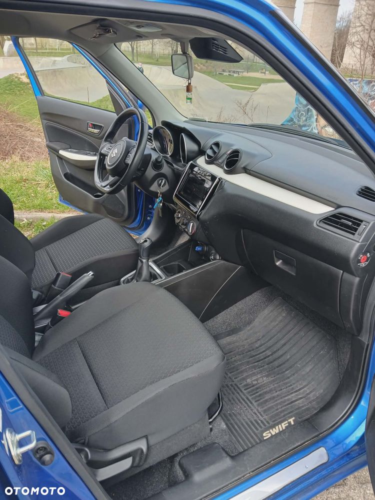 Suzuki Swift 1.2 Dualjet SHVS Premium Plus - 11