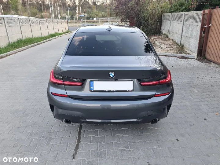 BMW Seria 3 330e M Sport - 5