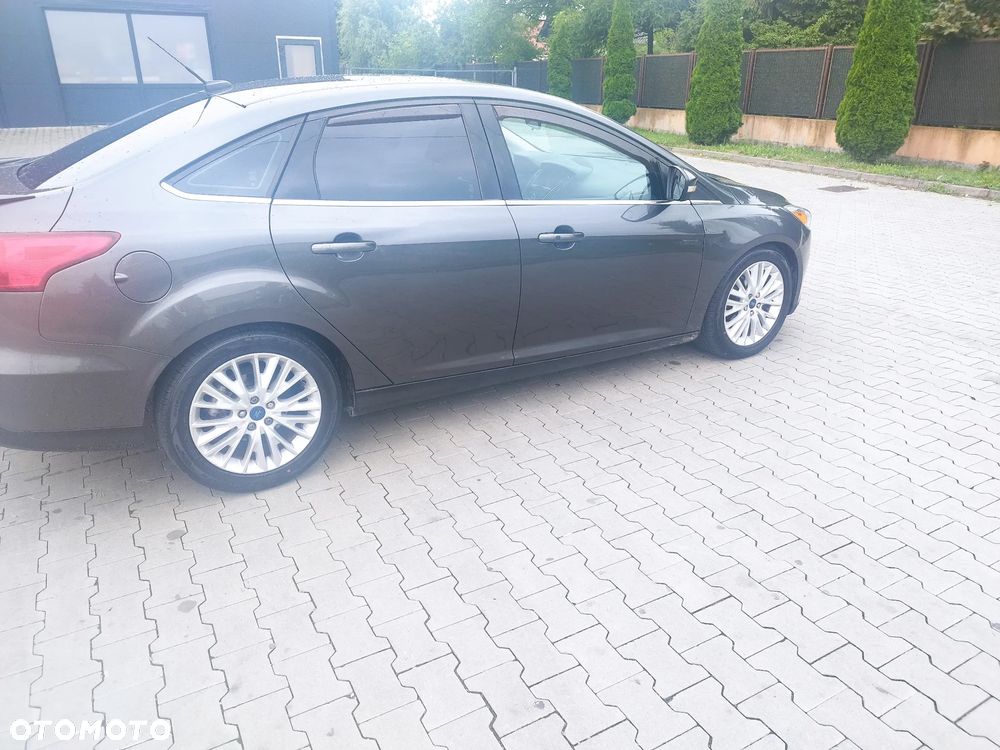 Ford Focus - 6