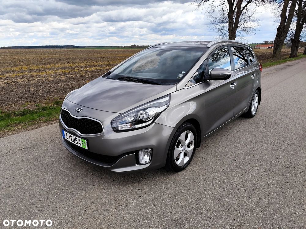 Kia Carens 1.7 CRDi 141 Dream Team Edition - 1