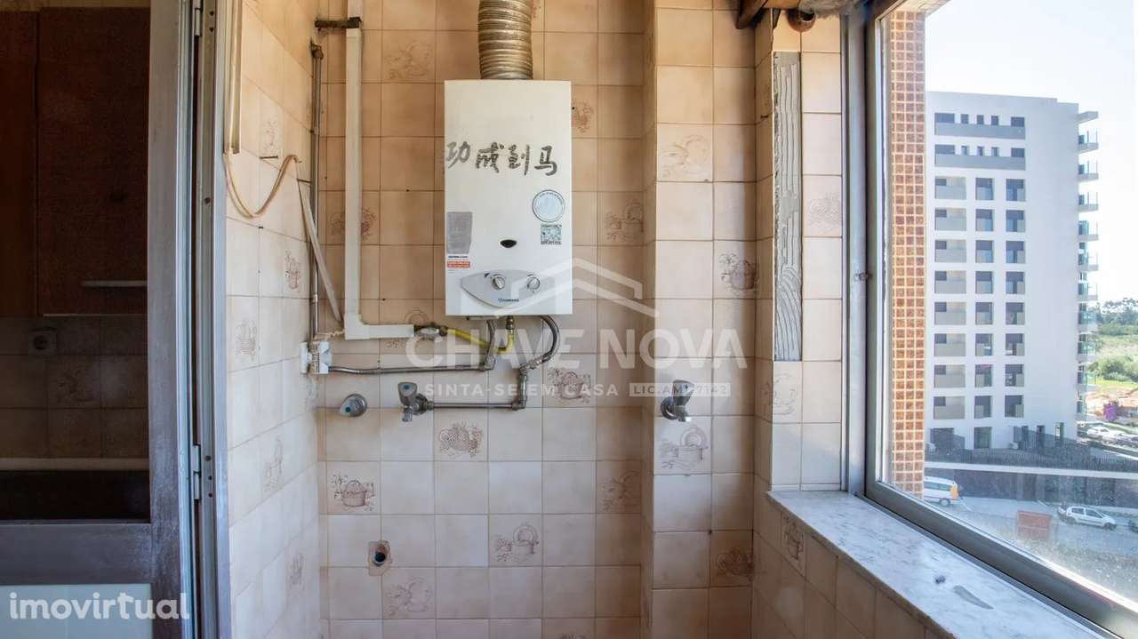 T2 c/ Arrumos em Santa Marinha, Vila Nova de Gaia - Grande imagem: 2/33