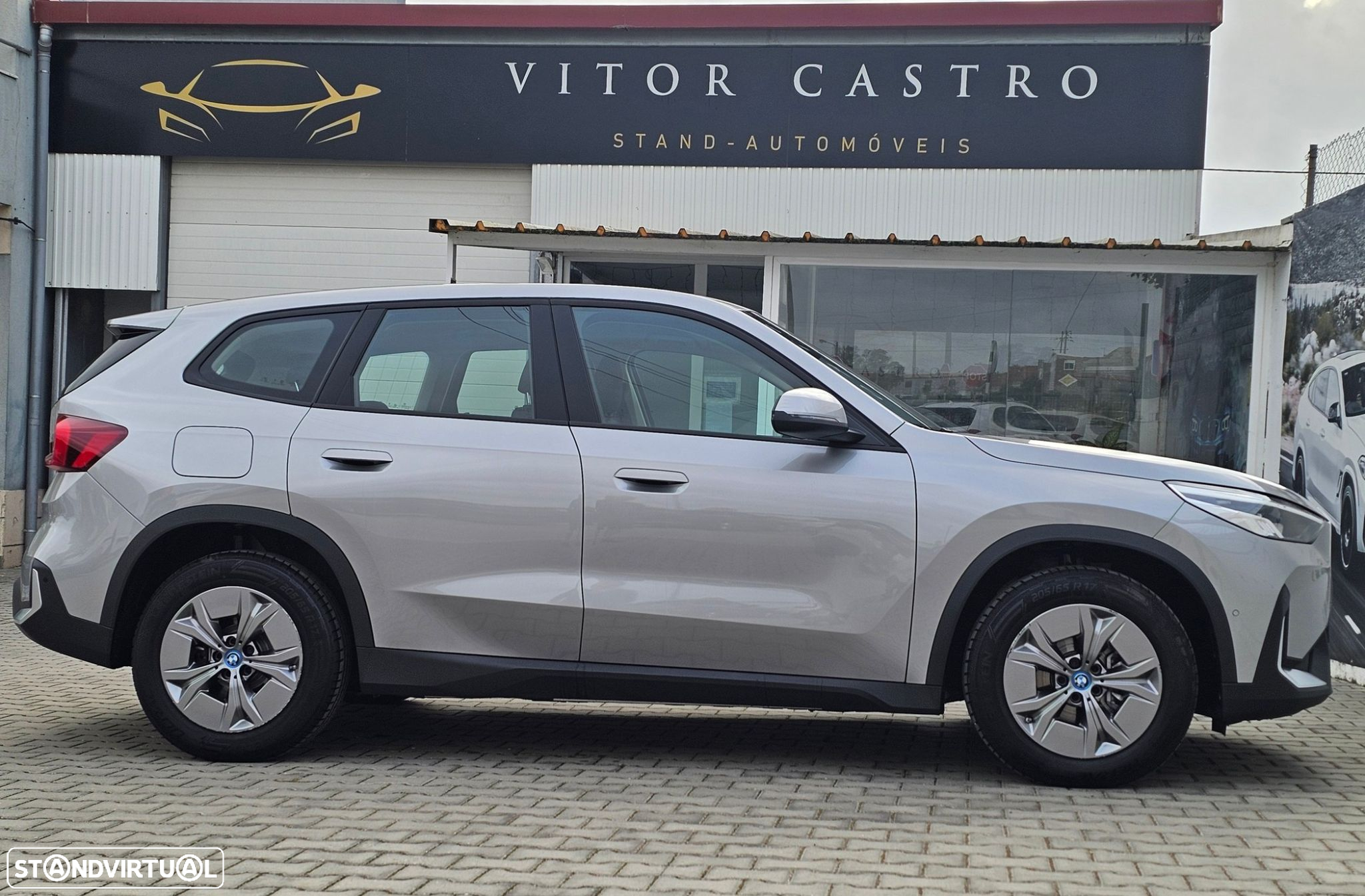 BMW iX1 eDrive20 - 4