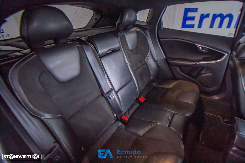 Volvo V40 1.6 D2 R-Design - 22