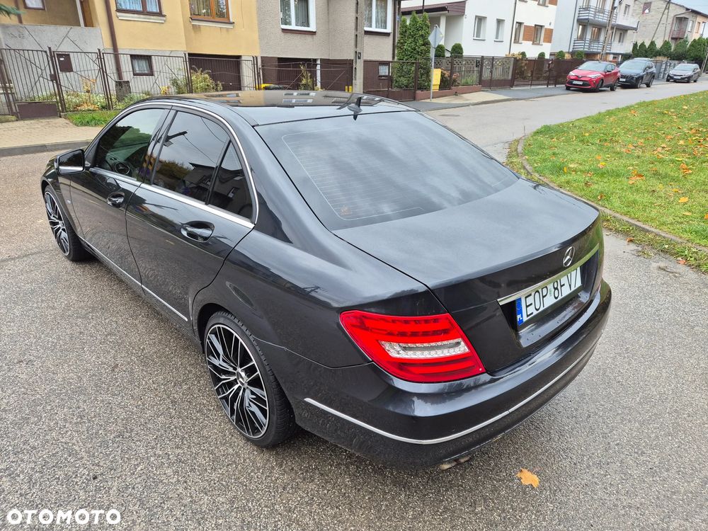 Mercedes-Benz Klasa C 180 BlueEFFICIENCY Avantgarde - 12