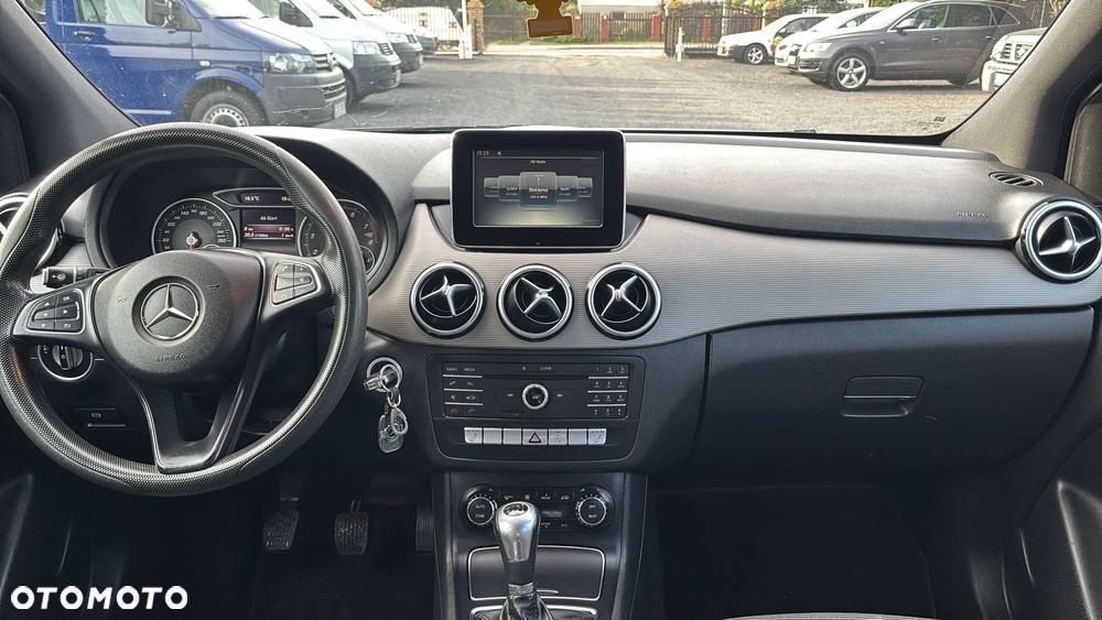 Mercedes-Benz Klasa B 200 BlueEFFICIENCY EDITION 1 - 24