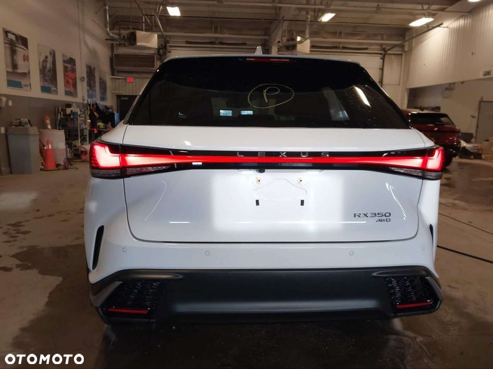 Lexus RX - 8