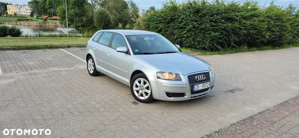 Audi A3 Sportback - 2