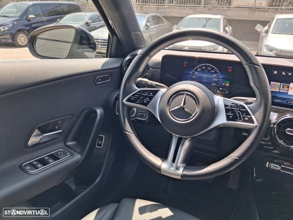 Mercedes-Benz A 250 e - 15