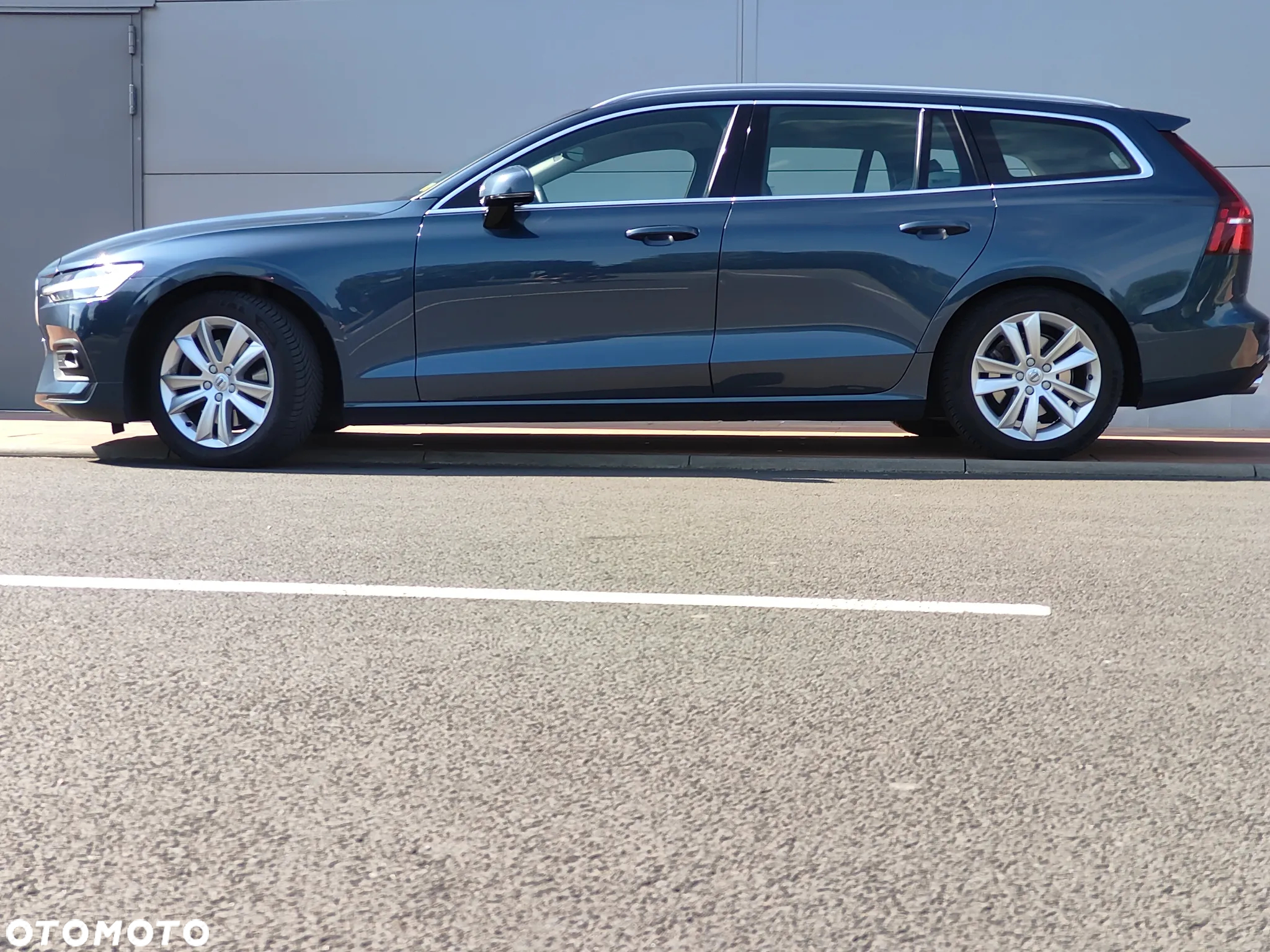 Volvo V60 B3 B Geartronic Momentum - 8