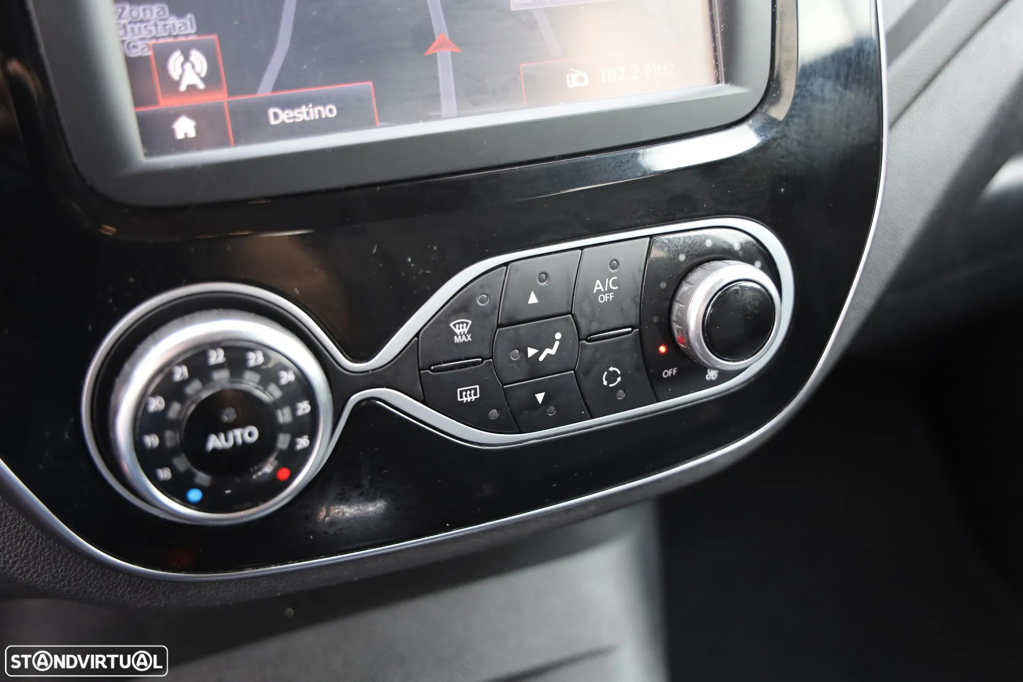 Renault Captur 1.5 dCi Exclusive - 27