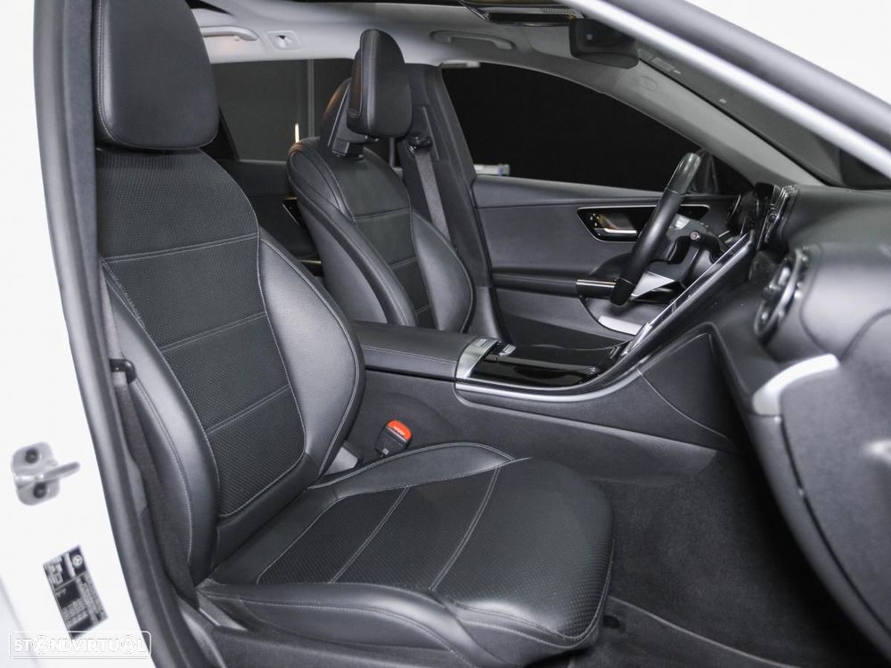 Mercedes-Benz C 300 e Avantgarde - 10