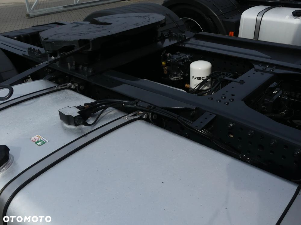 Iveco S WAY 460 / EURO 6 / NISKI PRZEBIEG / STANDARD / - 17